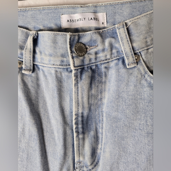 Assembly Label light wash straight leg jeans- Size 26 US / Australian size 8 - Picture 7 of 7